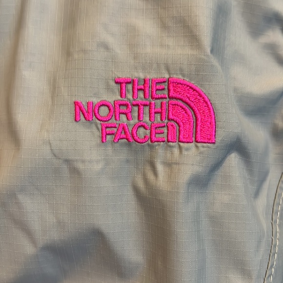 The North Face Women’s HyVent Jacket - Picture 4 of 5